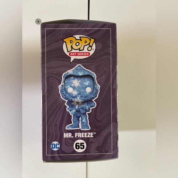 Funko Pop Batman & Robin Mr. Freeze Target Exclusive Art Series - Picture 2 of 6